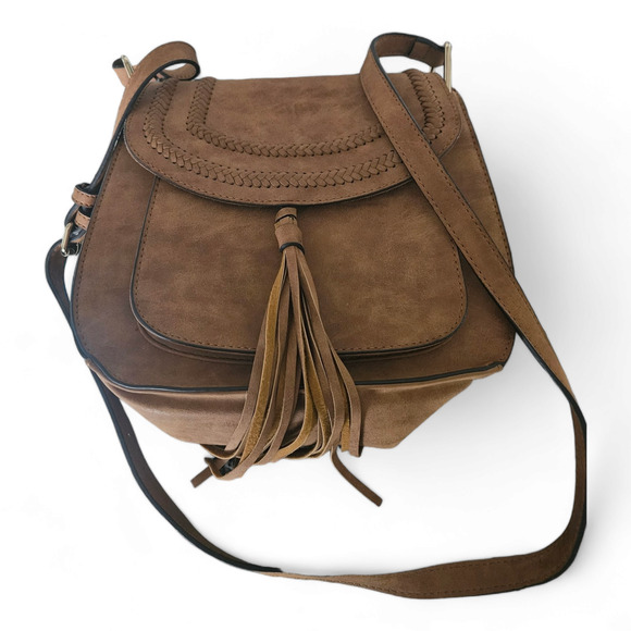 Franco Sarto Handbags - Franco Sarto Faux Leather Womens Tan Crossbody Tasseled Bag EUC